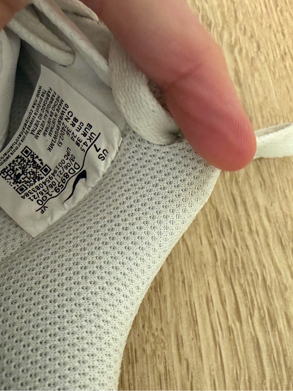 Women’s Nike Air Force One Sneakers - Picture 3 of 7